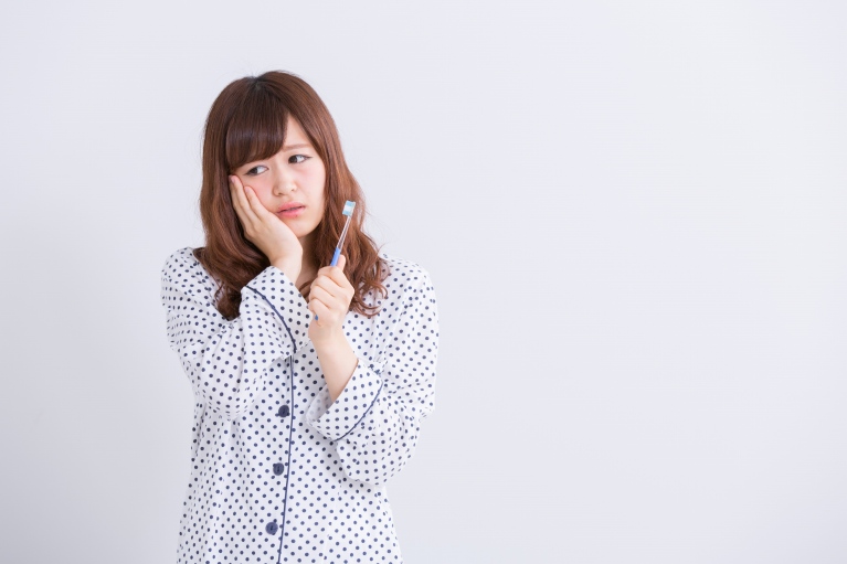 できるだけ歯を削らない、痛みの少ない虫歯治療 